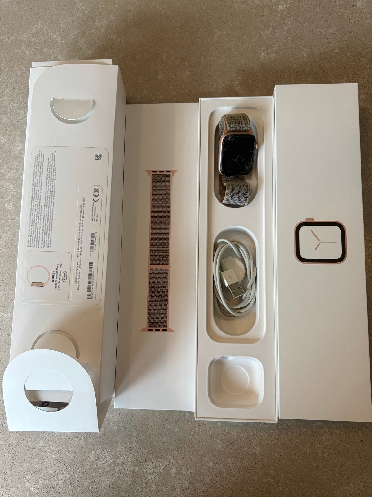 Apple Watch Series 4 (40mm) - Rose Gold on doos, Gebruikt, Stappen, IOS, Ophalen of Verzenden