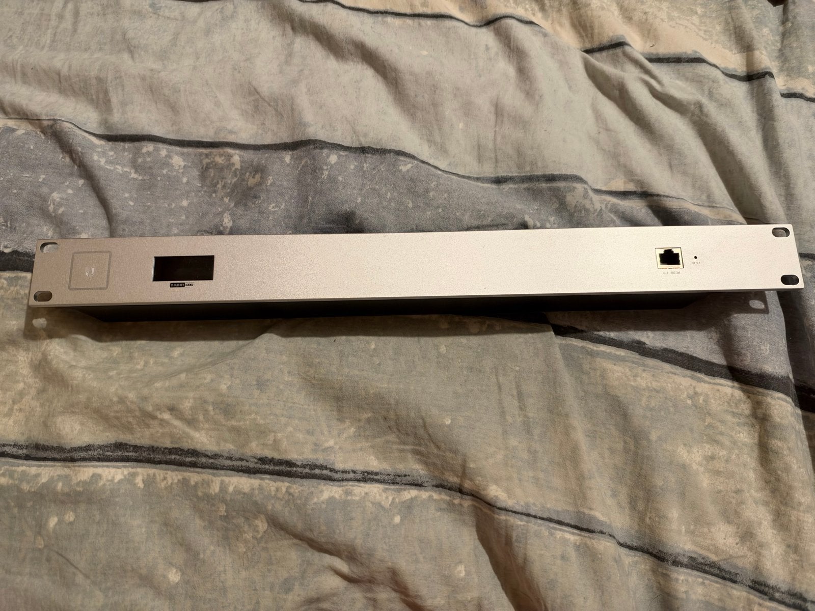 Ubiquiti UniFi Cloud Key Gen2 Rack Mount Kit, Ophalen of Verzenden, Zo goed als nieuw