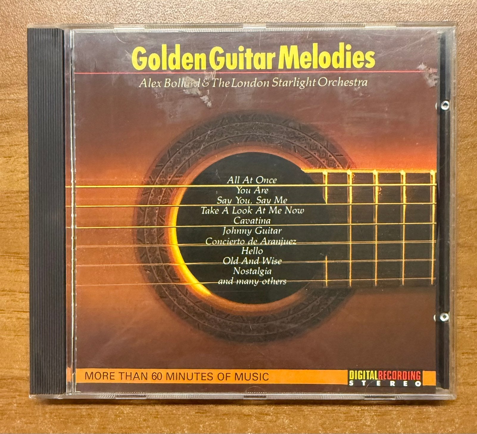 GOLDEN GUITAR MELODIES  CD, Cd's en Dvd's, Cd's | Instrumentaal, Easy listening, Ophalen of Verzenden, Zo goed als nieuw, Verzamelalbum