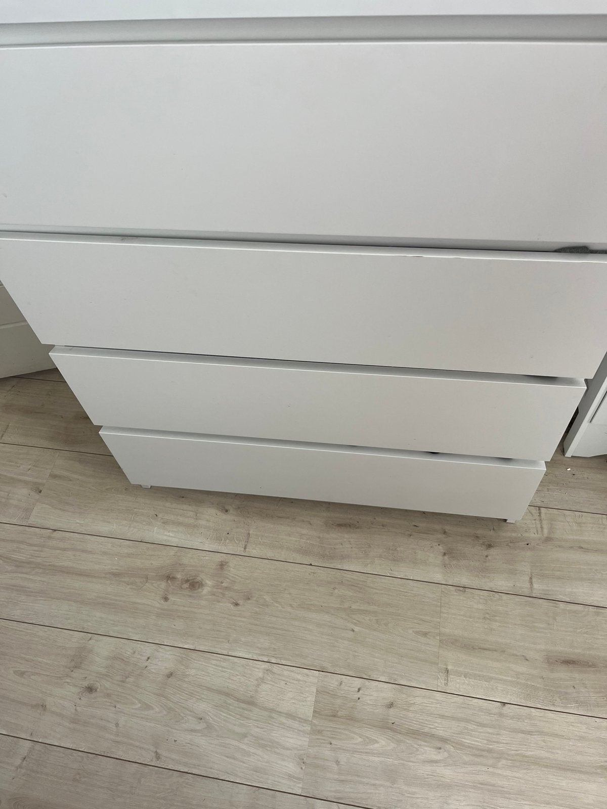 Malm kast ikea 4 lades, Huis en Inrichting, Ophalen, Zo goed als nieuw