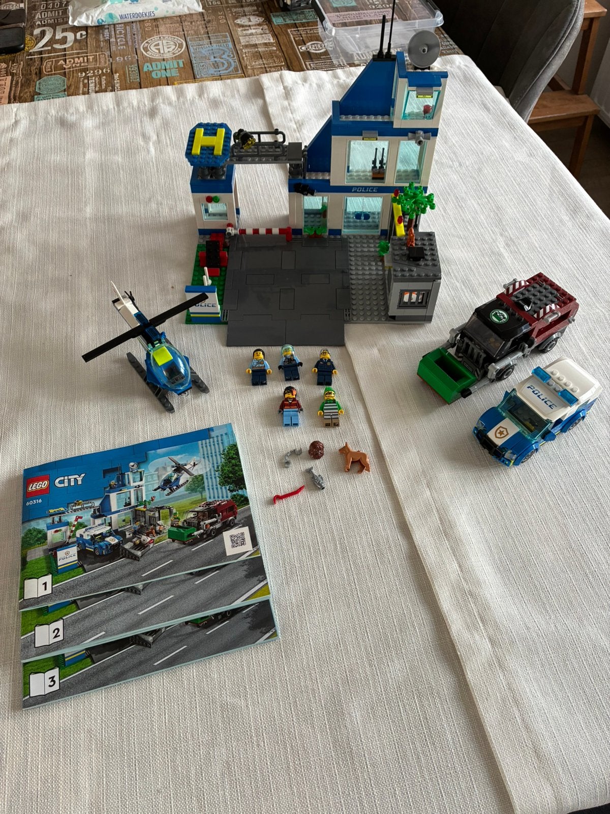 Lego 60316 Politiebureau, Compleet, Lego, Ophalen of Verzenden, Complete set