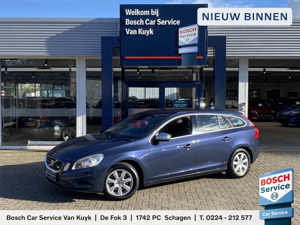 Volvo V60 1.6 T3 R-Design / Automaat / NL-Auto / Dealer-Onde, Gebruikt, Zwart, 4 cilinders, 150 pk