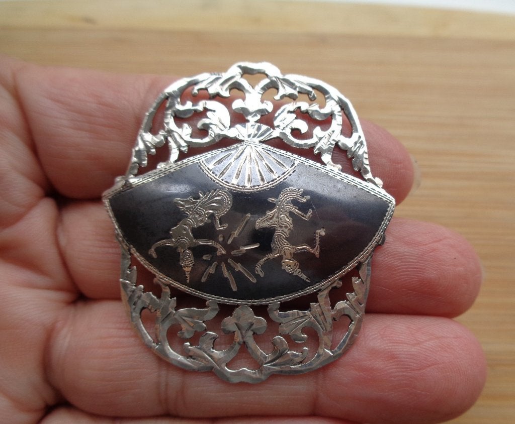 zilveren niello SIAM broche met dansers [573], 4 tot 7 cm, Verzenden, Zo goed als nieuw, Zilver