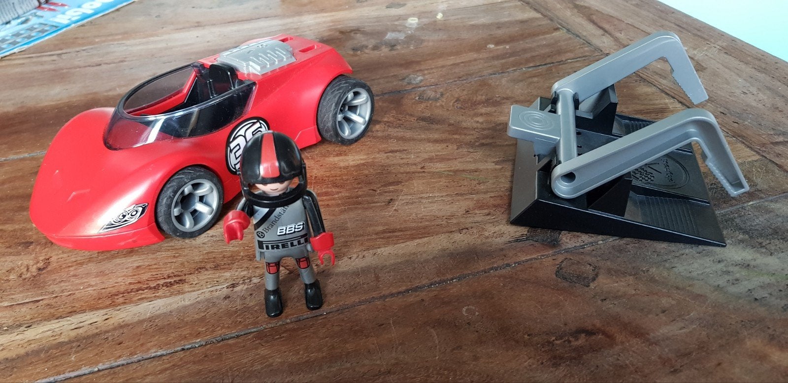 Playmobil raceauto met coureur en reparatiestation, Ophalen of Verzenden, Gebruikt