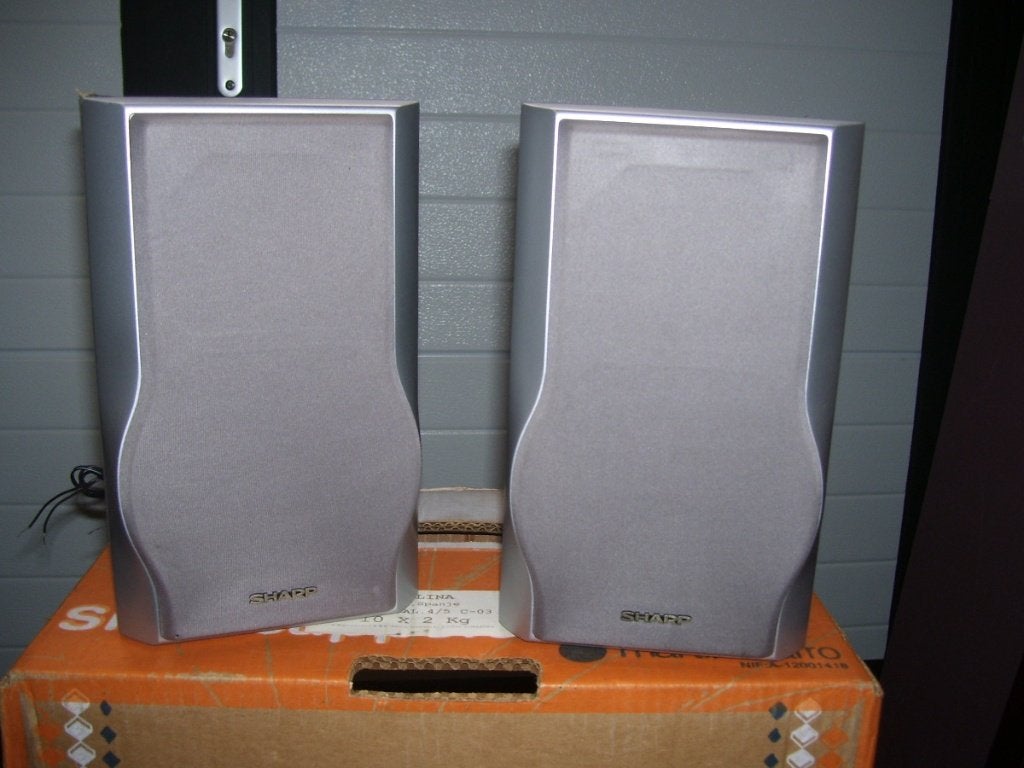 BOXEN SHARP, Overige merken, Stereo speakers, Ophalen of Verzenden, Zo goed als nieuw