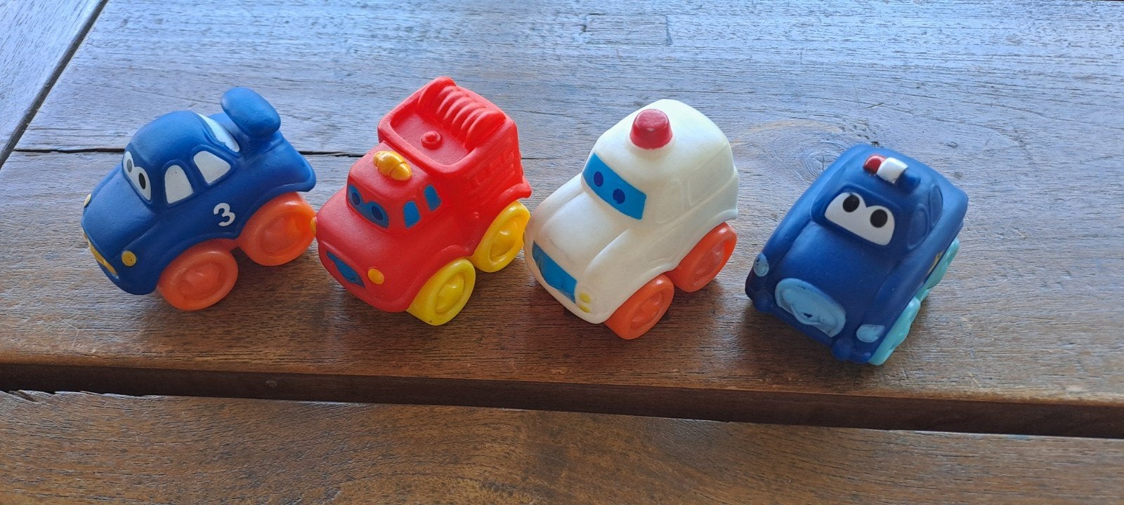 Set van 4 speelgoedauto's: brandweer, politie, ambulance, Ophalen of Verzenden, Gebruikt