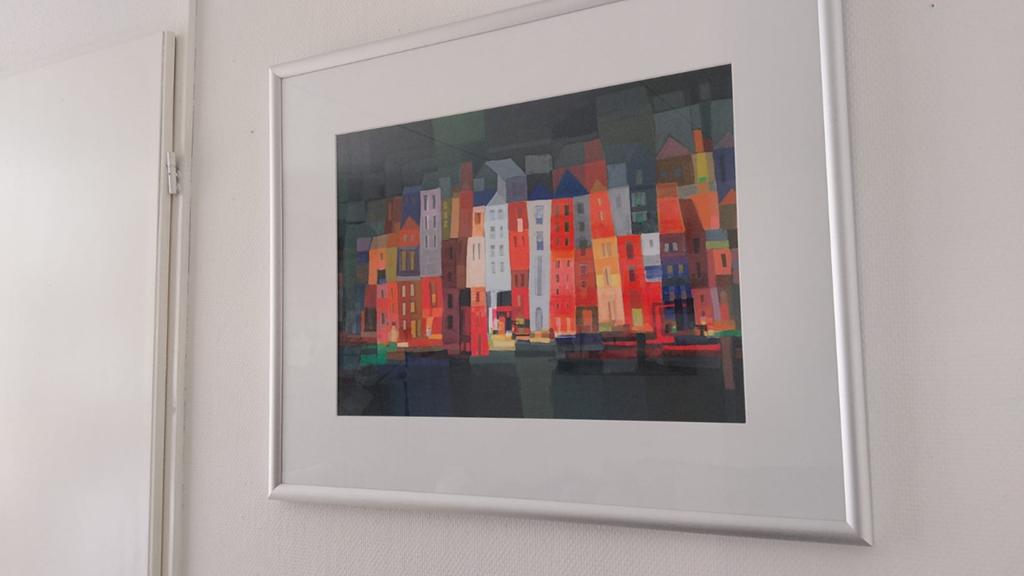 Kleurrijk Schilderij van Stadsgezicht, Antiek en Kunst, Kunst | Schilderijen | Modern, Ophalen of Verzenden