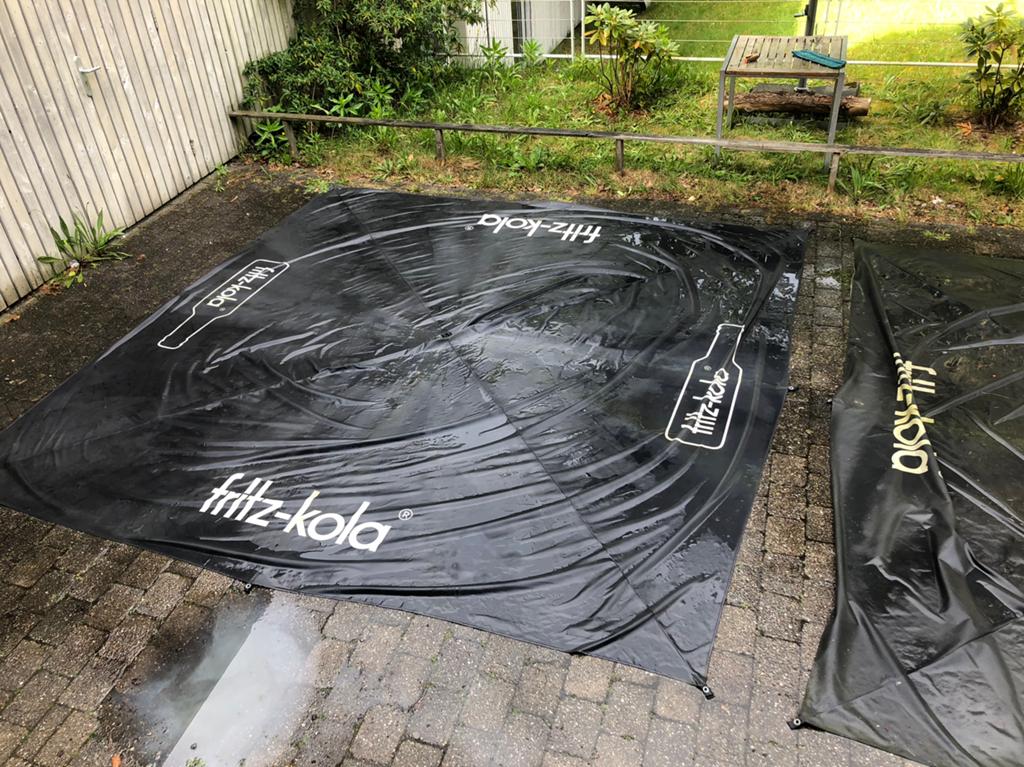Set 2 Fritz-Kola Parasoldoek - Losse Schermen 3x3 - Horeca, Ophalen of Verzenden, Gebruikt, Minder dan 1 meter, Parasolvoet