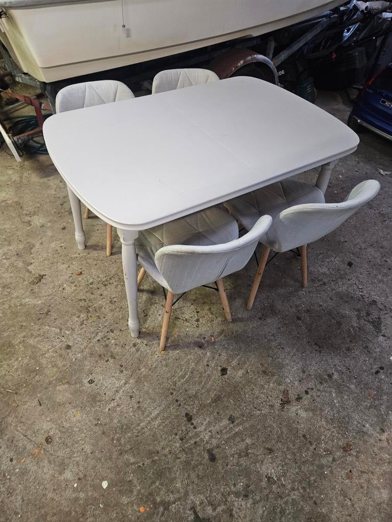 Uitschuifbare eettafel zonder stoelen, Huis en Inrichting, Complete eetkamers, Gebruikt, 4 tot 6 stoelen, Ophalen of Verzenden