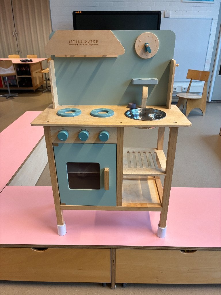 Kinder keuken Little dutch, Kinderen en Baby's, Speelgoed | Speelkeukens, Ophalen, Zo goed als nieuw, Hout, Speelkeuken
