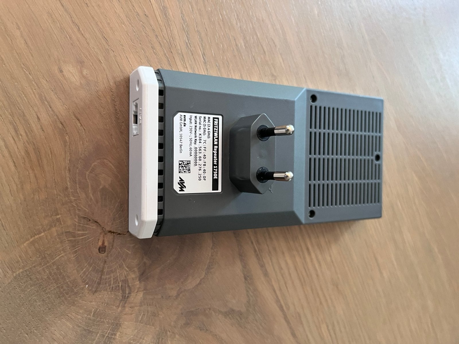 Foto 9 van FRITZ! Wlan repeater 1750E, goede staat 2x los/samen te koop