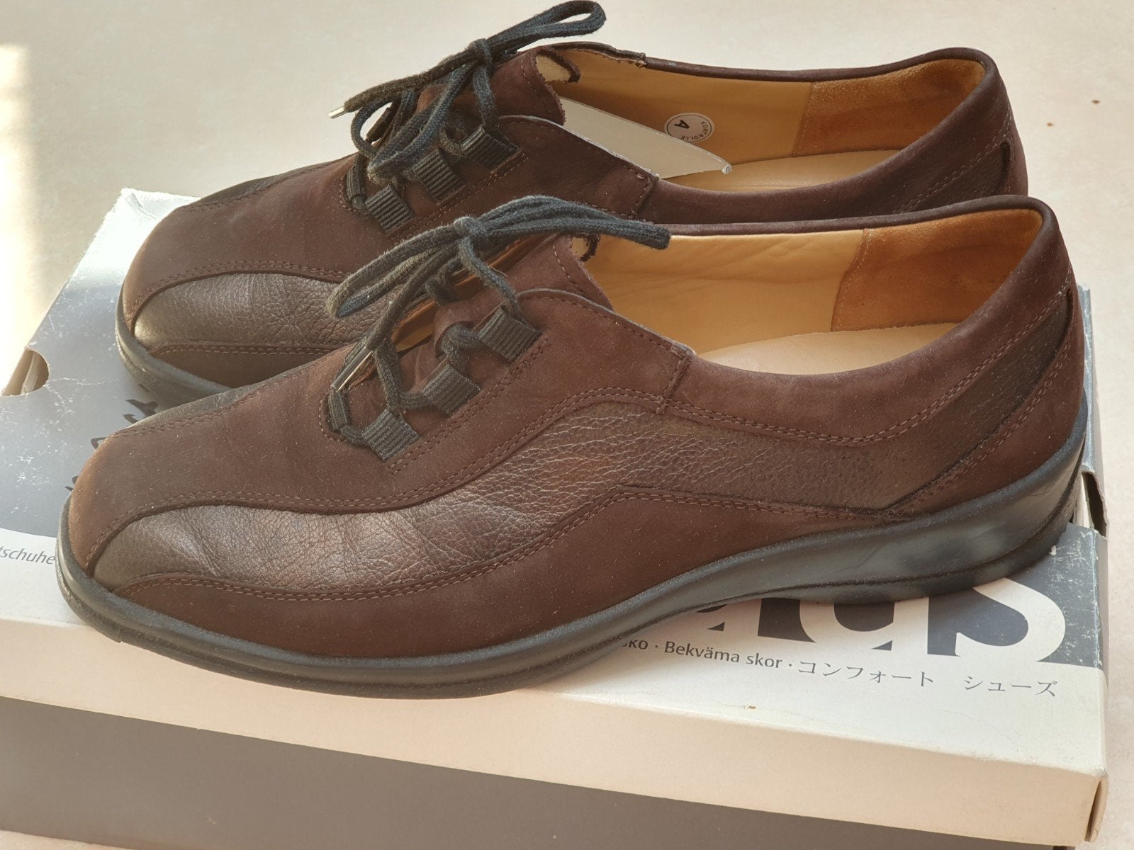 Solidus schoenen maat 39J, Nieuw, Ophalen of Verzenden, Sneakers of Gympen, Bruin
