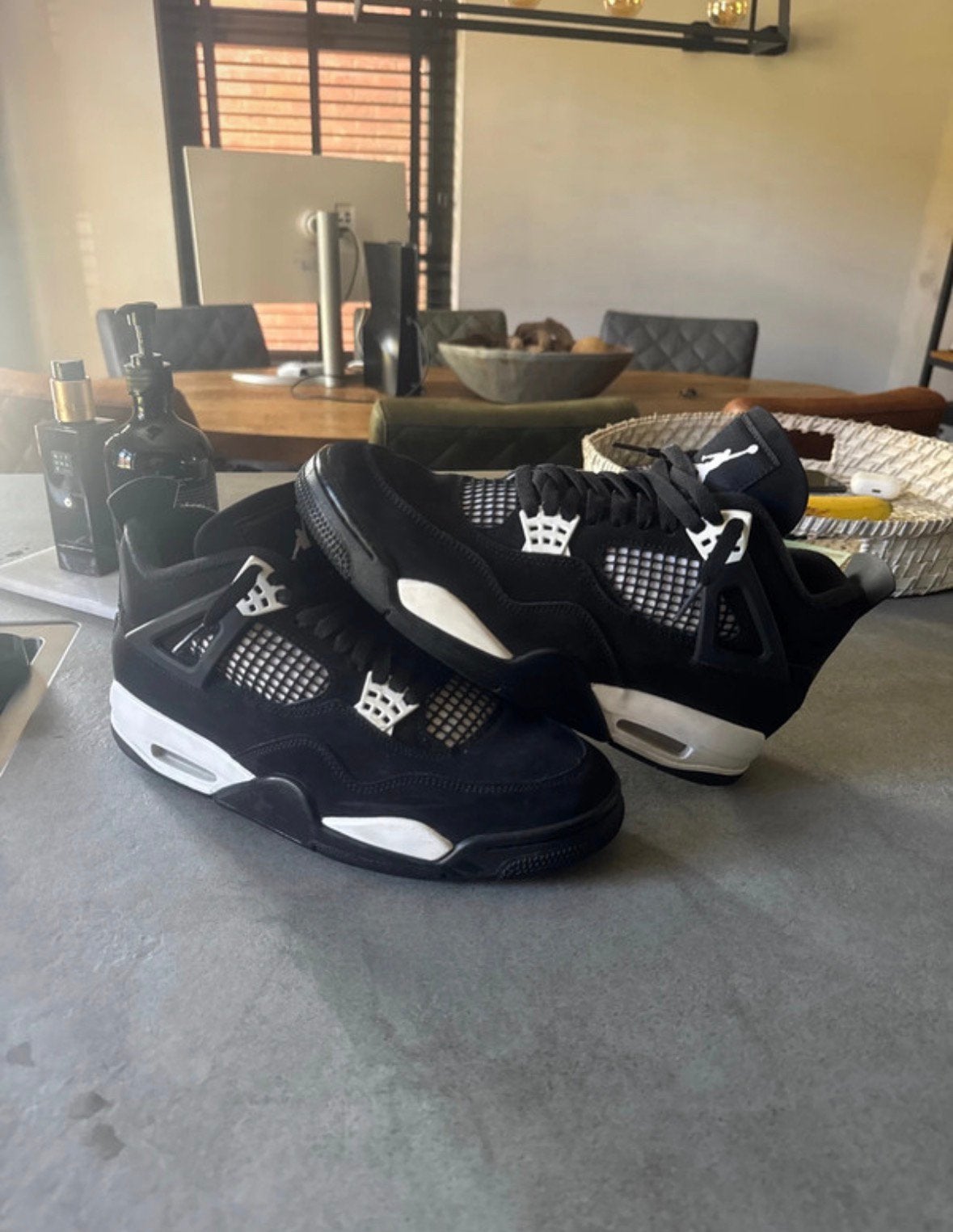 jordan 4 white thunder (echt) maat 43, Zwart, Nieuw, Ophalen of Verzenden, Sneakers of Gympen