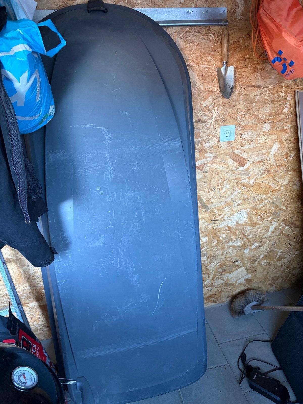 Dakkoffer met bevestigingsmaterialen (sleutel kwijt), Ophalen, Gebruikt