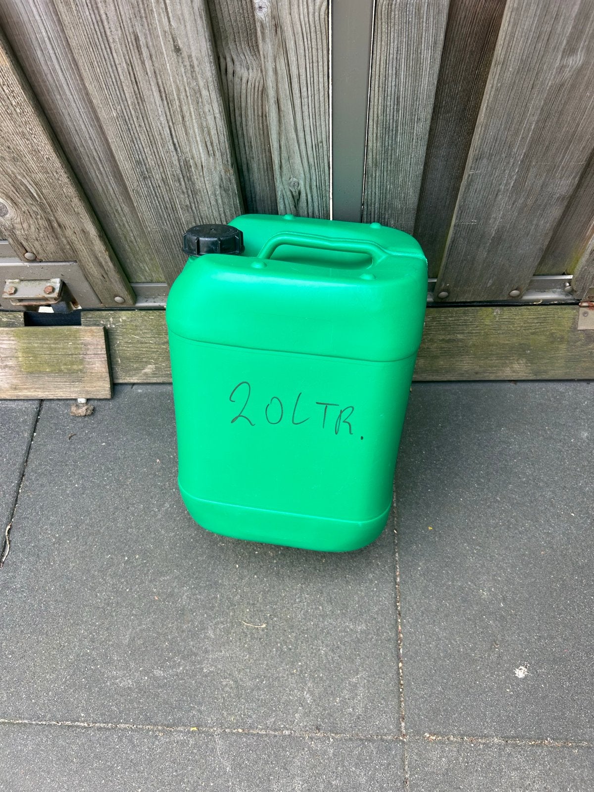 Jerrycans voor benzine - 20 liter, Auto diversen, Ophalen