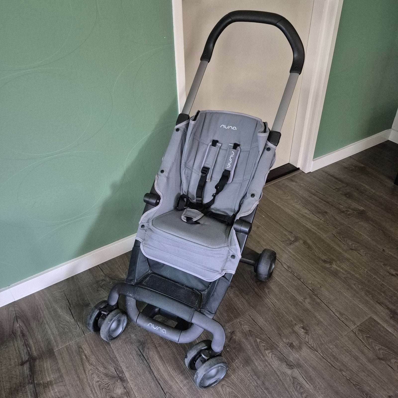 buggie stevig en rijd erg makkelijk en fijn!, Ophalen, Zo goed als nieuw
