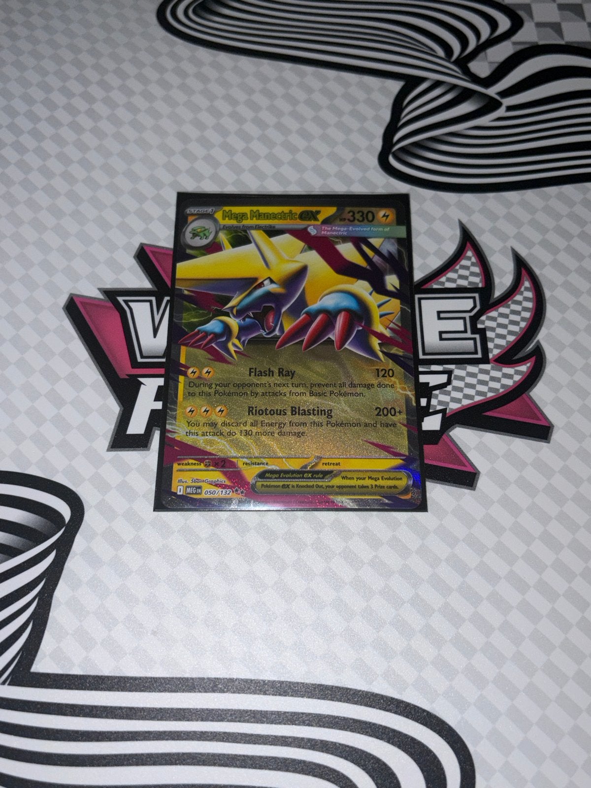 Mega Manectric EX Pokémon Kaart 050/112 Foil, Ophalen of Verzenden, Zo goed als nieuw, Losse kaart, Foil