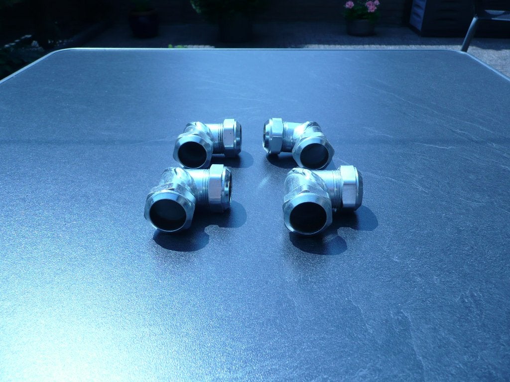 Stalen - Klemknie, Doe-het-zelf en Verbouw, Metalen, Ophalen of Verzenden, Nieuw, IJzer