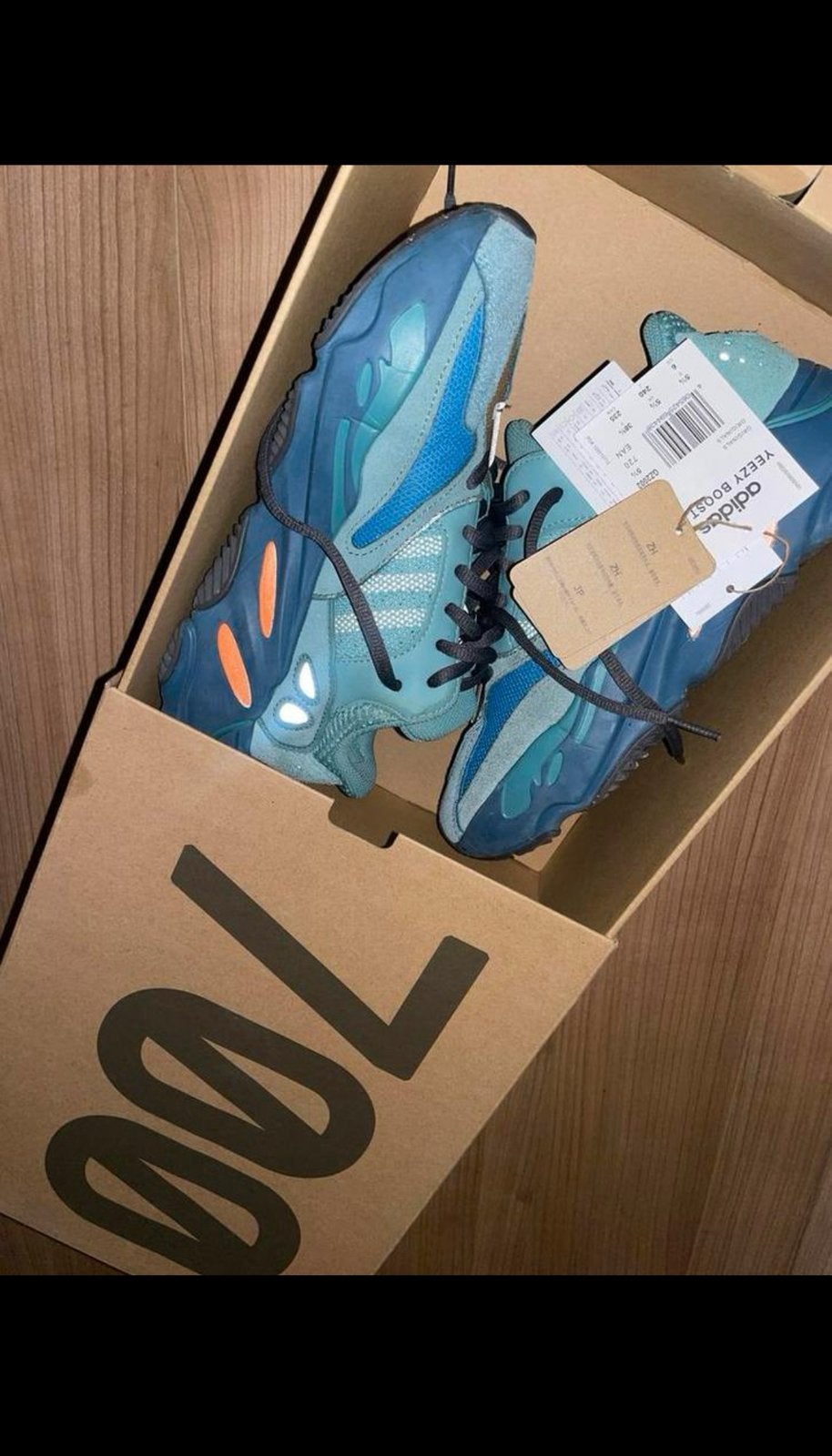 Yeezy 700, Ophalen of Verzenden, Zo goed als nieuw, Sneakers of Gympen