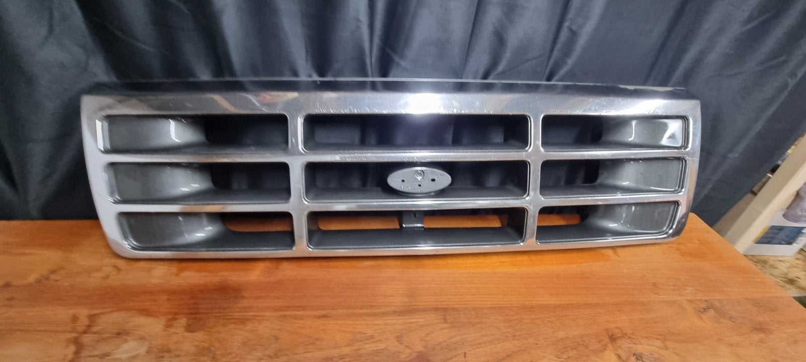 Originele Ford F250 F350 OBS grille OEM 1992-97 F4TB-8200-CA, Gebruikt, Voor, Ophalen of Verzenden, Ford