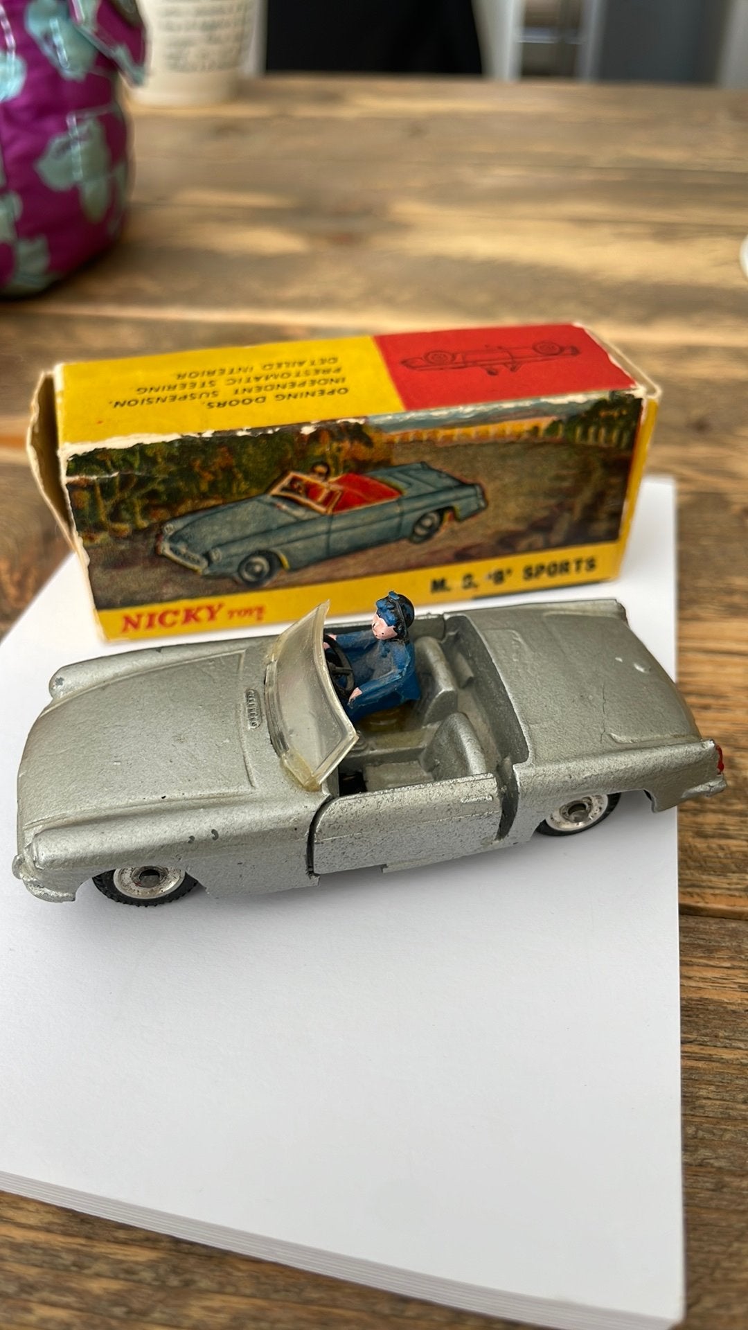 Tk: nicky toys m.g.b met complete originele doos, Ophalen of Verzenden, Zo goed als nieuw, Auto, Overige merken