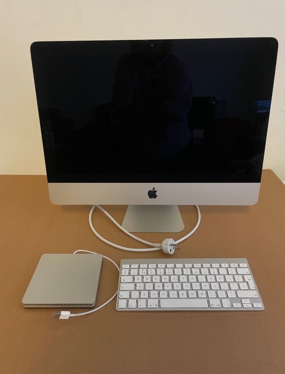 iMac 2012 (21.5-inch) inclusief toebehoren, Gebruikt, 2 tot 3 Ghz, 8 GB, IMac