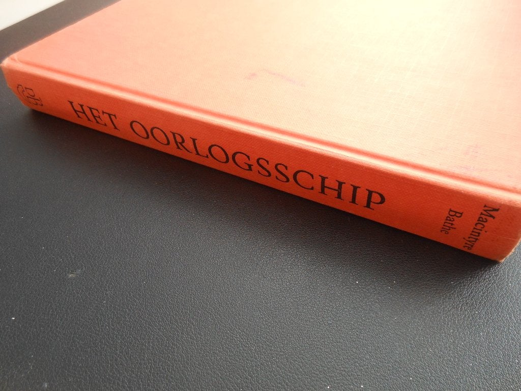 Boek “Het oorlogsschip”, Ophalen of Verzenden, Niet van toepassing, Gelezen