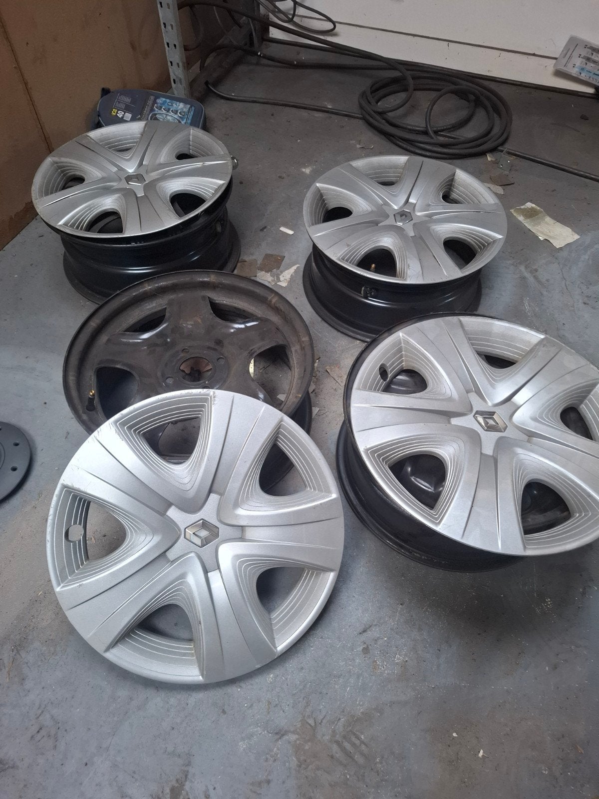 Wieldoppen set compleet 16 inch Renault - Set van 4, Ophalen of Verzenden, Gebruikt