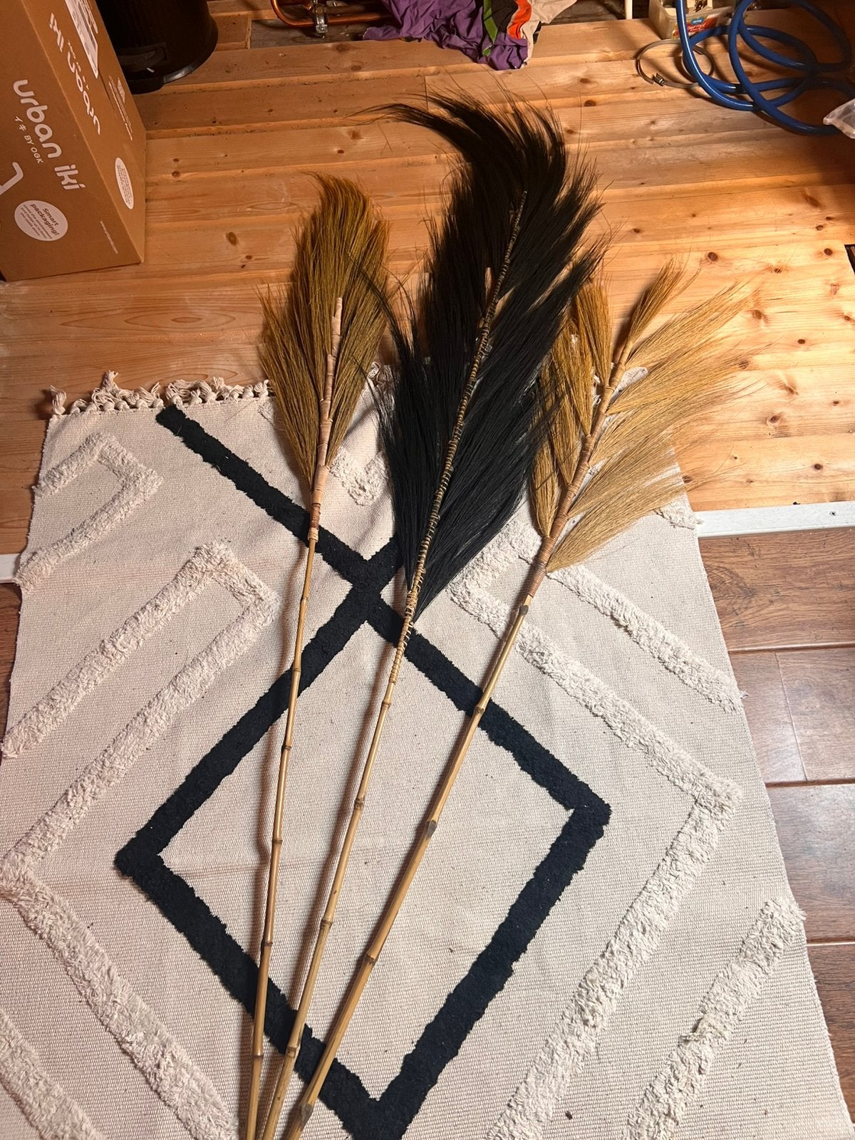 3 decoratieve pluimen / pampas-achtige sierpluimen, Huis en Inrichting, Ophalen, Zo goed als nieuw