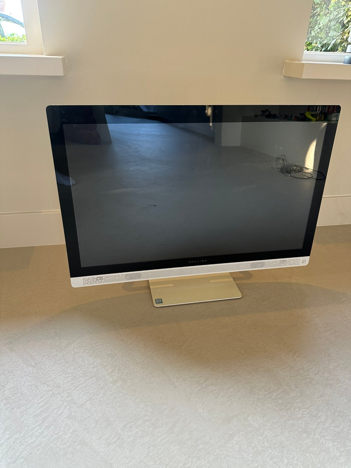 HP Pavilion 27 All-in-one desktop pc, Computers en Software, Ophalen, Zo goed als nieuw