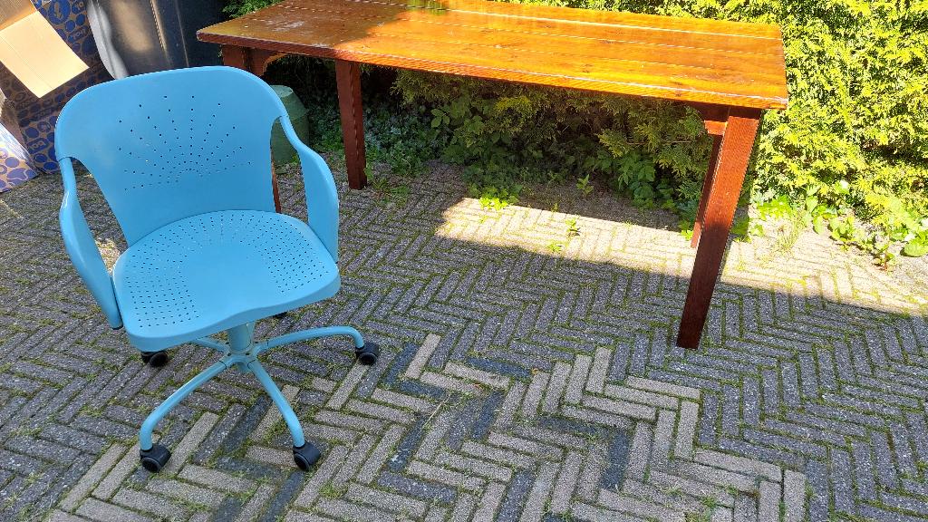 werk/eettafel en design bureaustoel (staal), Ophalen, Gebruikt, Blauw, Bureaustoel