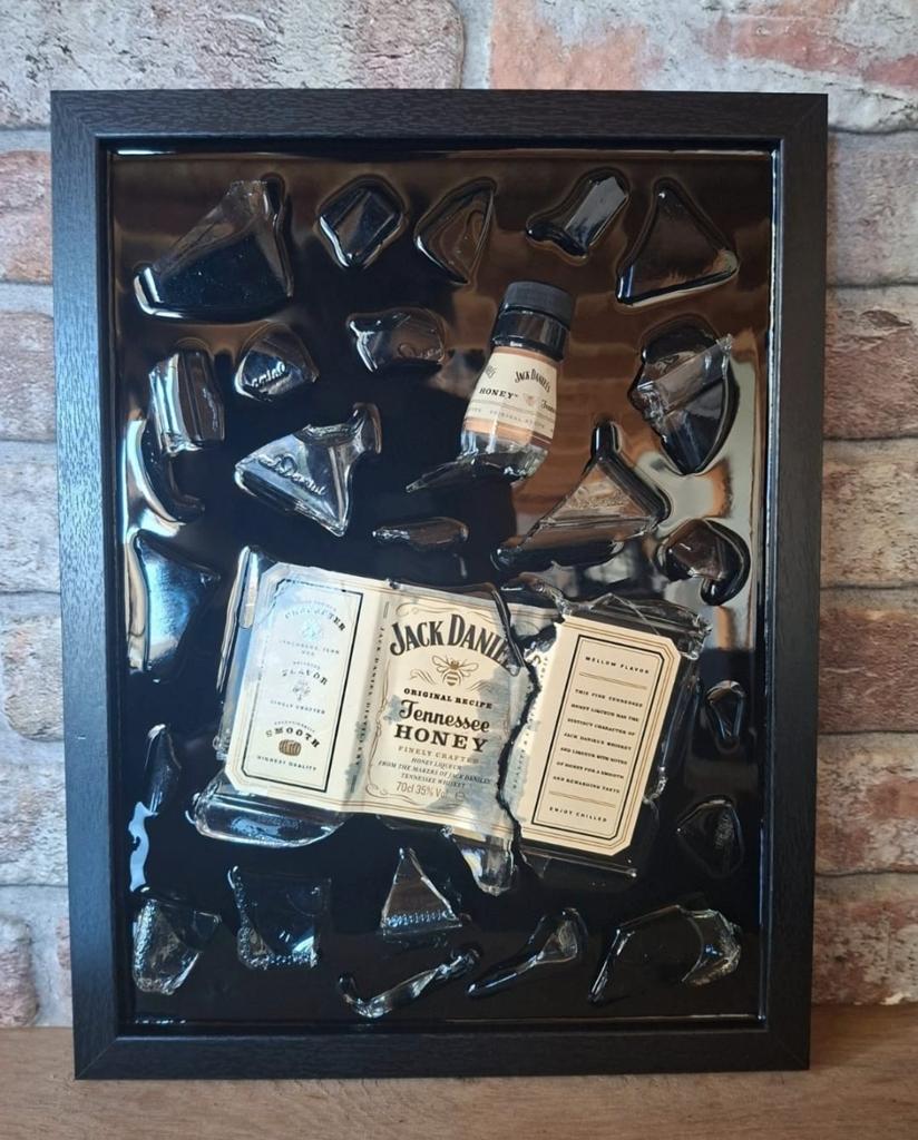 Jack Daniels Honey fles verwerkt in een lijst met, Ophalen of Verzenden