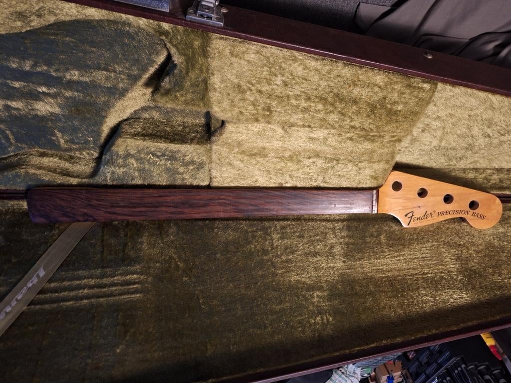 Fender Precision Bass Fretless nek J.Torres, Muziek en Instrumenten, Ophalen of Verzenden, Gebruikt, Elektrische basgitaar