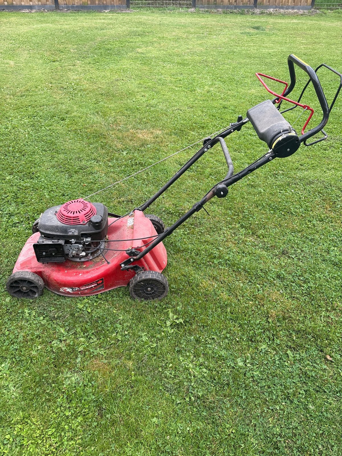 Benzine Grasmaaier - 48 cm Maaibreedte, Ophalen, Cirkelmaaier, Gebruikt, Opvangbak