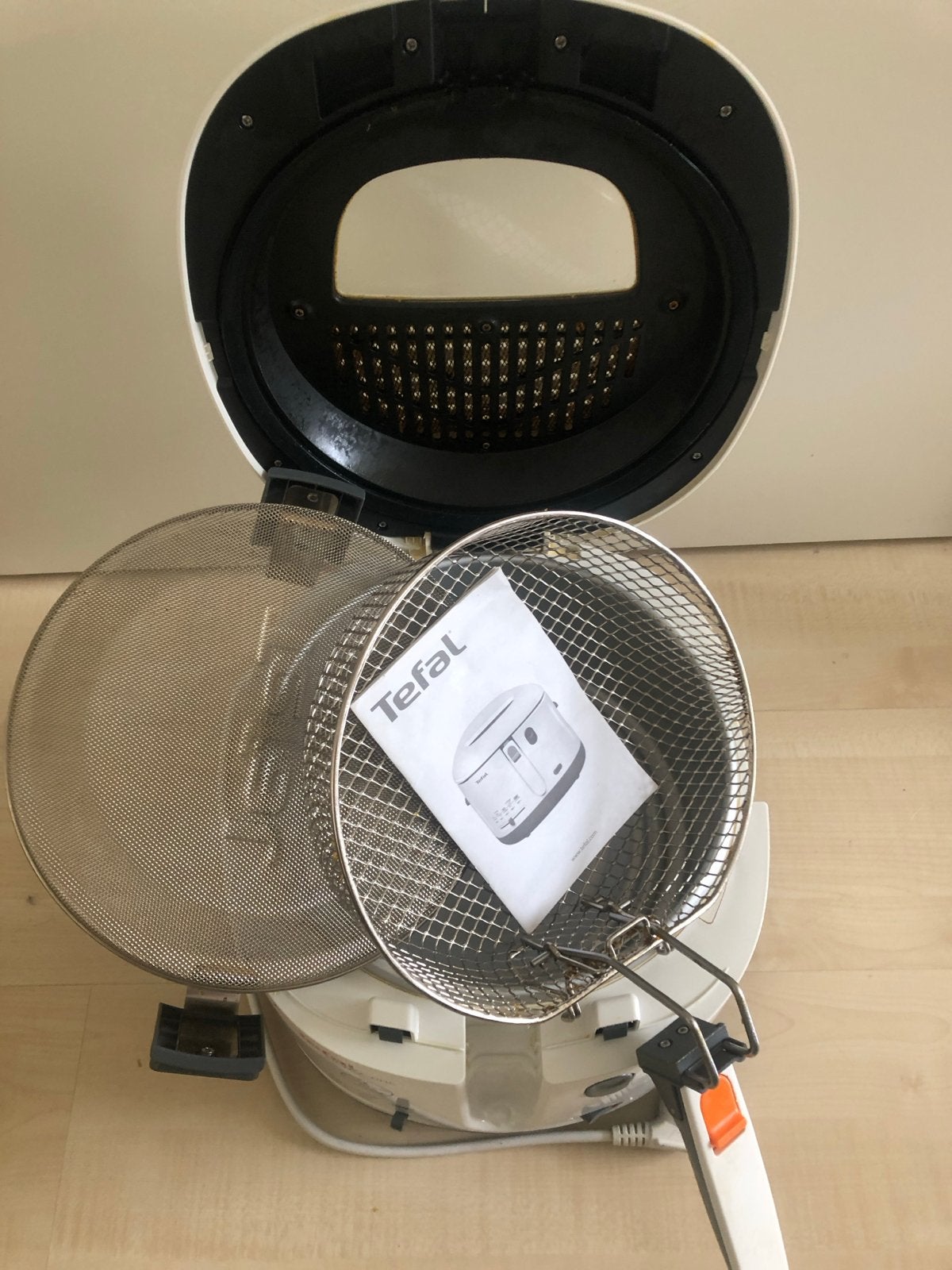 Tefal friteuse met filter, Witgoed en Apparatuur, Frituurpannen, 2 tot 3 liter, Ophalen of Verzenden, Gebruikt, Uitneembare binnenpan