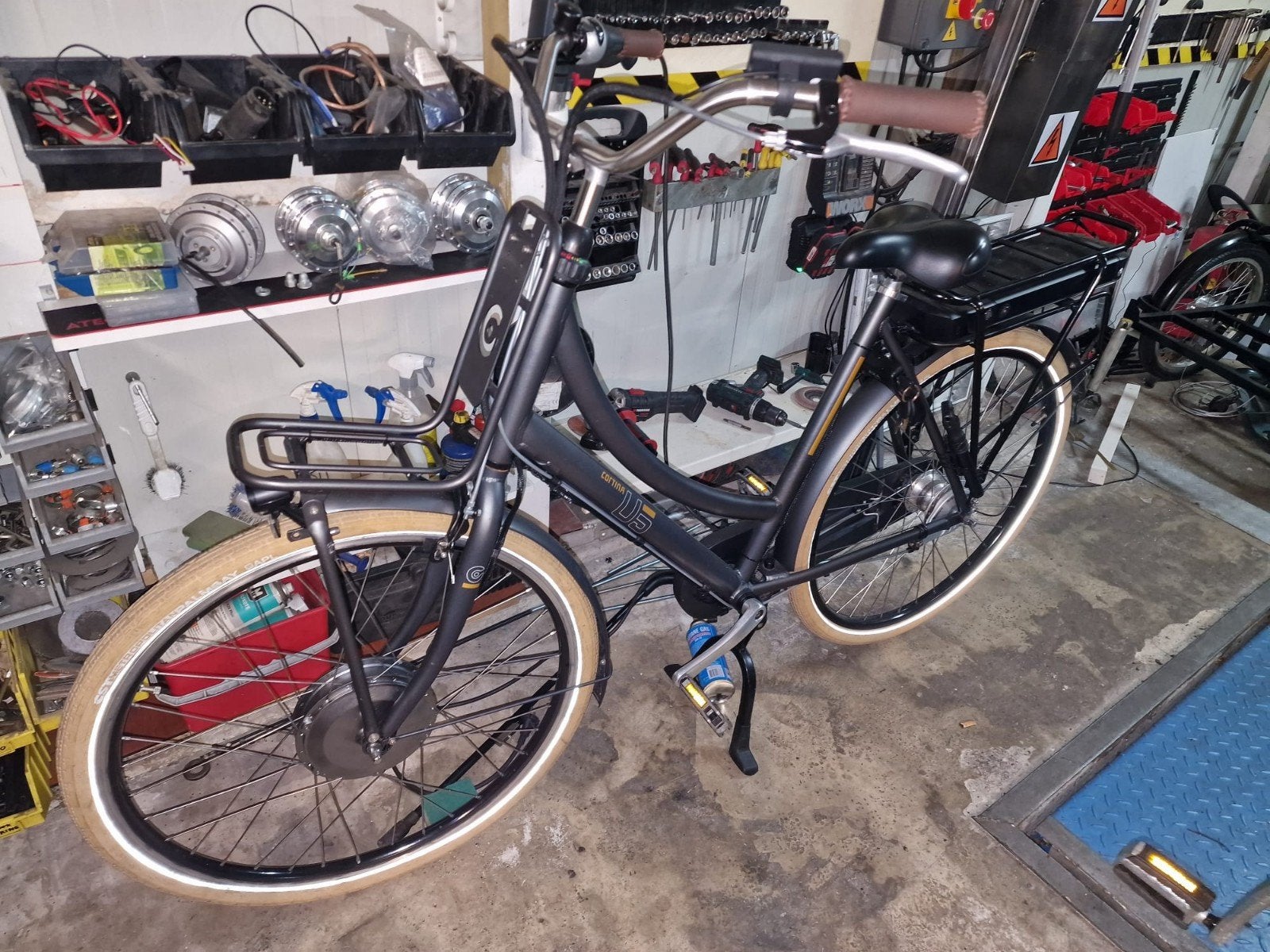 reparatie , Fatbike, E, bikes   ACCU revisie, Ophalen of Verzenden, Gebruikt, Overige merken