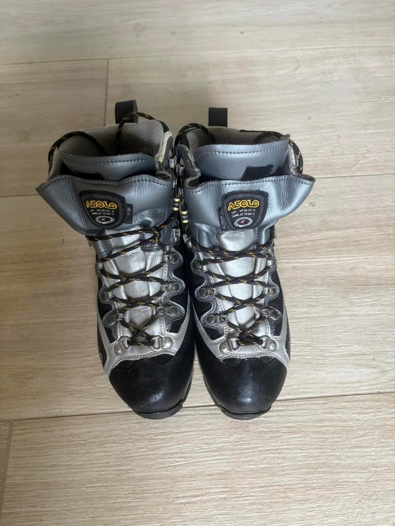 Asolo glacier GV vrouwen maat 39,5 bergschoenen, cat B, Ophalen, Zo goed als nieuw, Schoenen