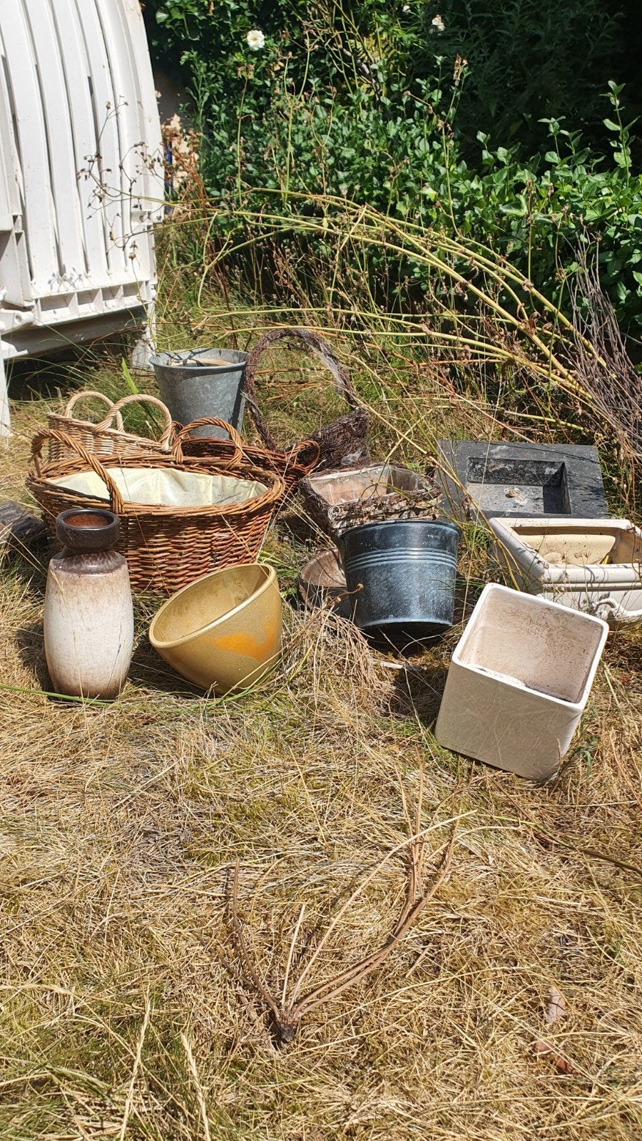 Diverse bloempotjes, manden en vaasjes - Gratis af te halen, Ophalen, Overige materialen, Gebruikt, Binnen