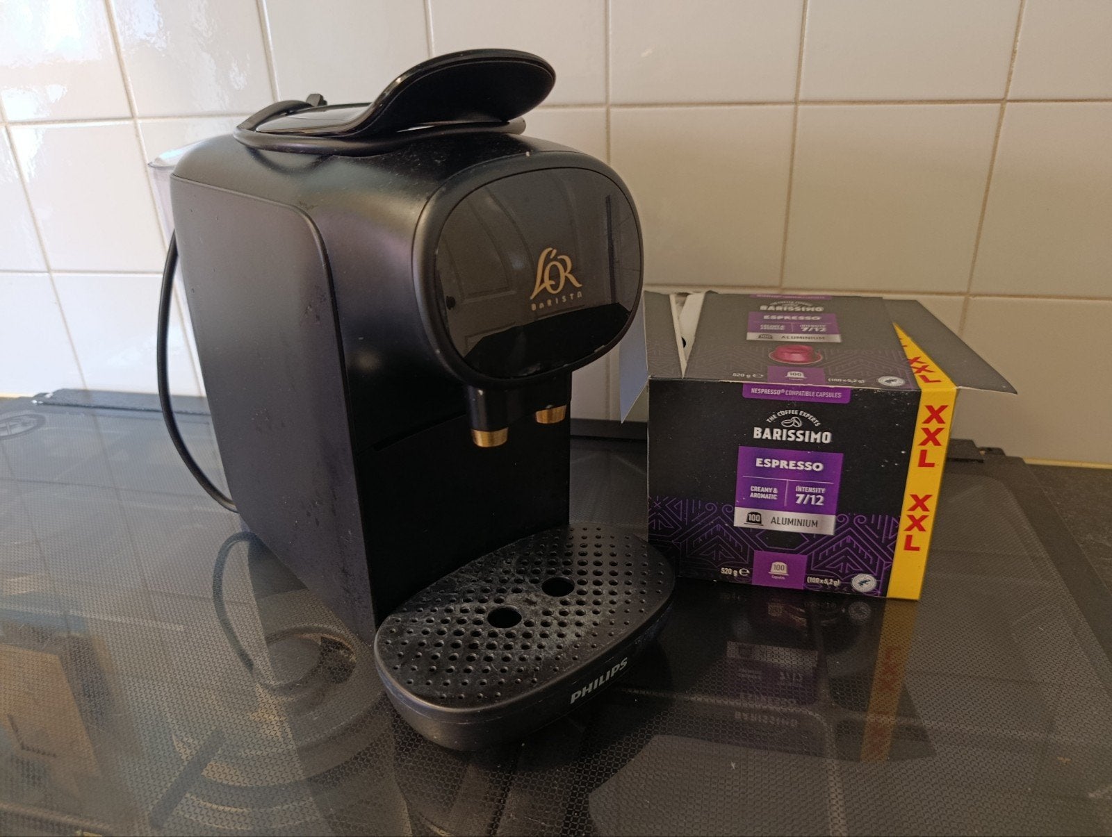 L'Or Barista zwart met cups, Gebruikt, Koffiemachine, Ophalen of Verzenden, 1 kopje