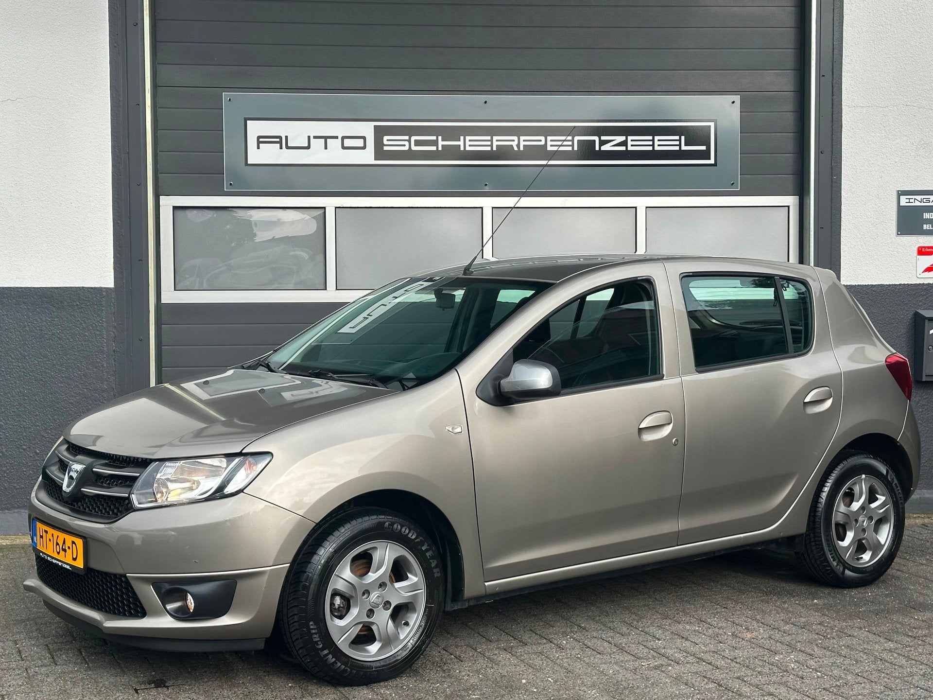 Dacia Sandero 0.9 TCe 10th Anniversary | AIRCO |73.446 km |, Auto's, Voorwielaandrijving, 898 cc, Stof, Gebruikt