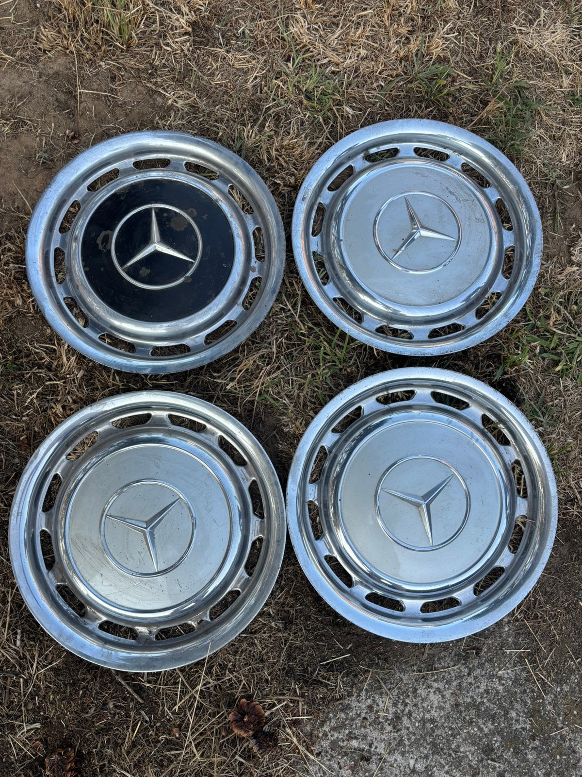 Mercedes Benz W123 Velgdoppenset, Ophalen, Gebruikt