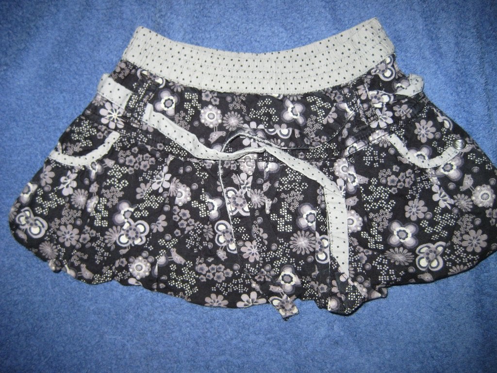 Grijze rok met patroon, 80, Bakkaboe, Kinderen en Baby's, Ophalen of Verzenden, Zo goed als nieuw, Meisje, Jurkje of Rokje