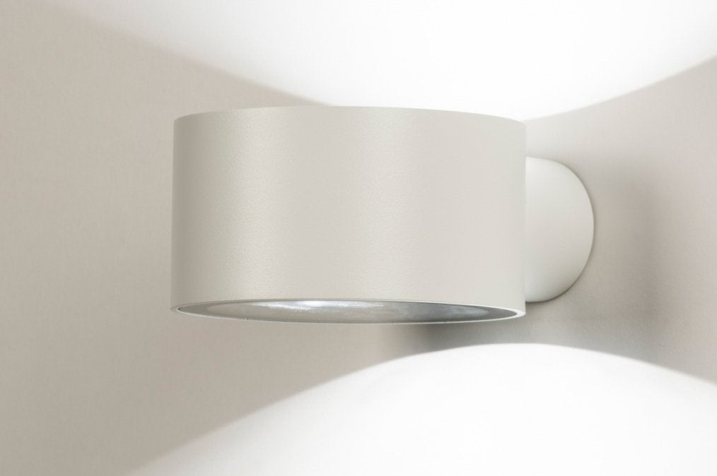 Buiten wandlamp, wit - 2x waarvan 1 NIEUW, Geschikt voor buiten, Nieuw, Ophalen of Verzenden, Metaal