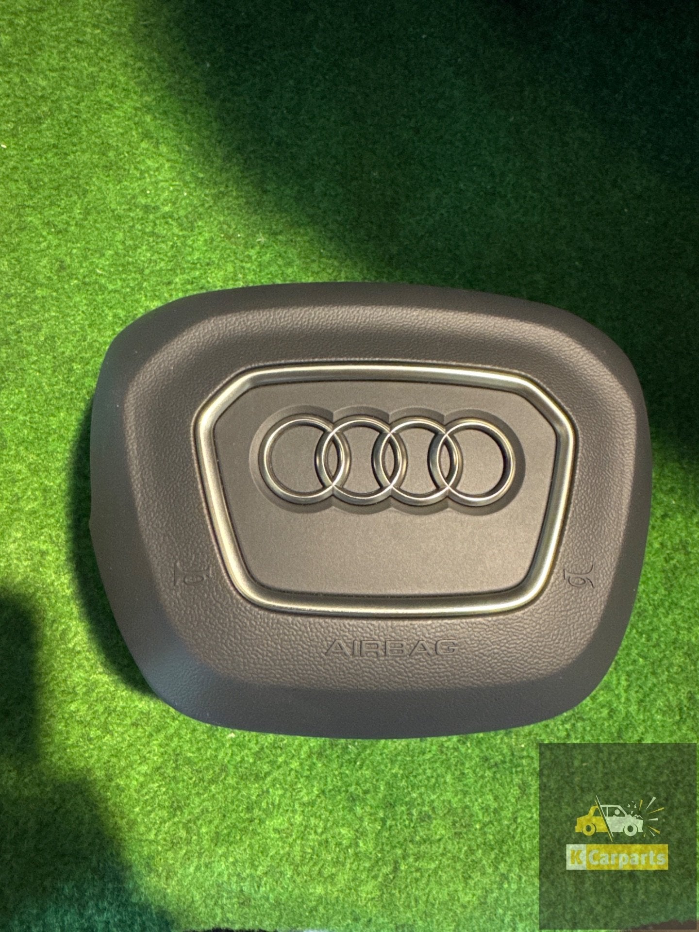Audi Q7 4M Stuurairbag (4M0880201AF) airbag origineel, Gebruikt, AUDI AG, Auto-Union-Strasse 1
85045  Ingolstadt, DE, Kundenbetreuung@audi.de
