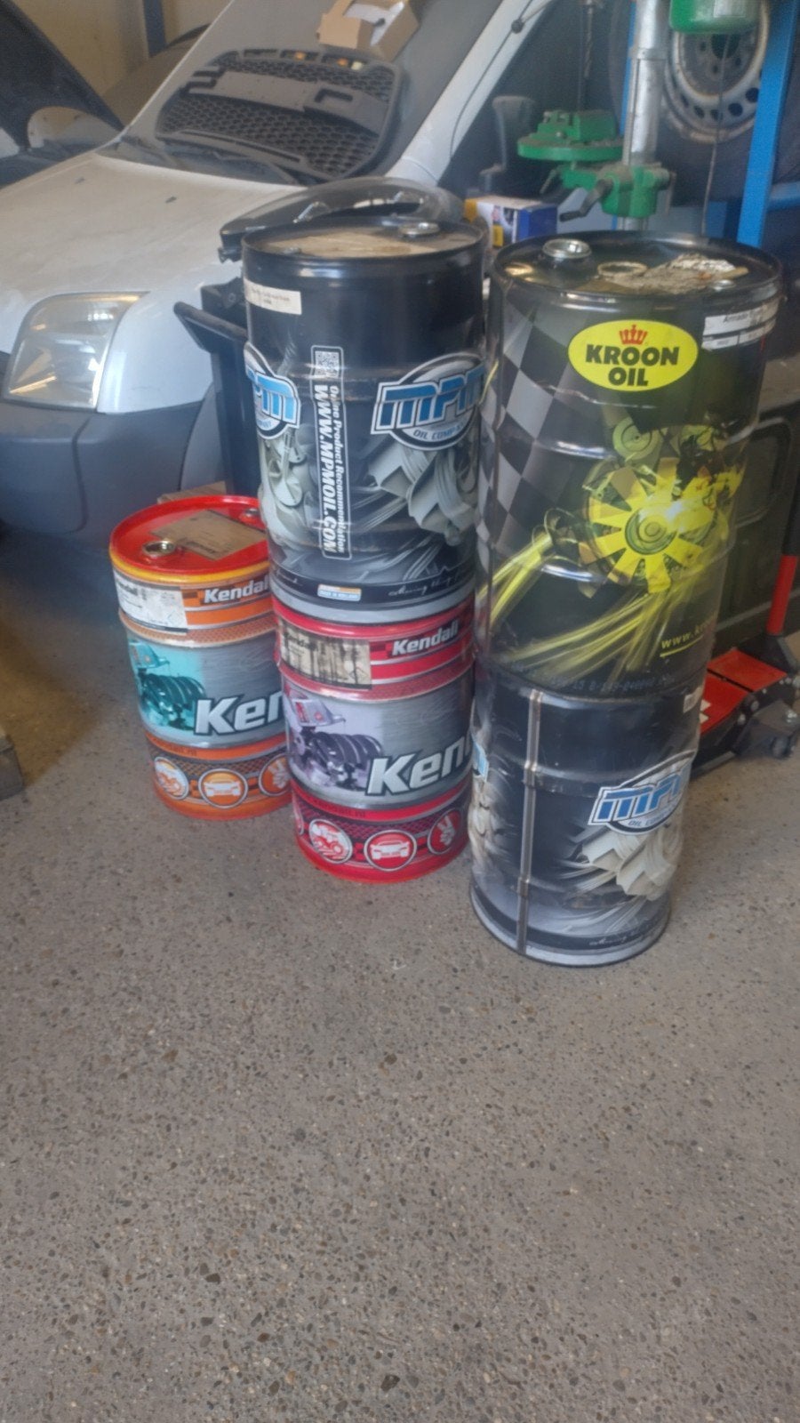 Oude olie vaatjes 60liter gratis af te halen, Doe-het-zelf en Verbouw, Overige Doe-het-zelf en Verbouw, Ophalen, Gebruikt, Mpm