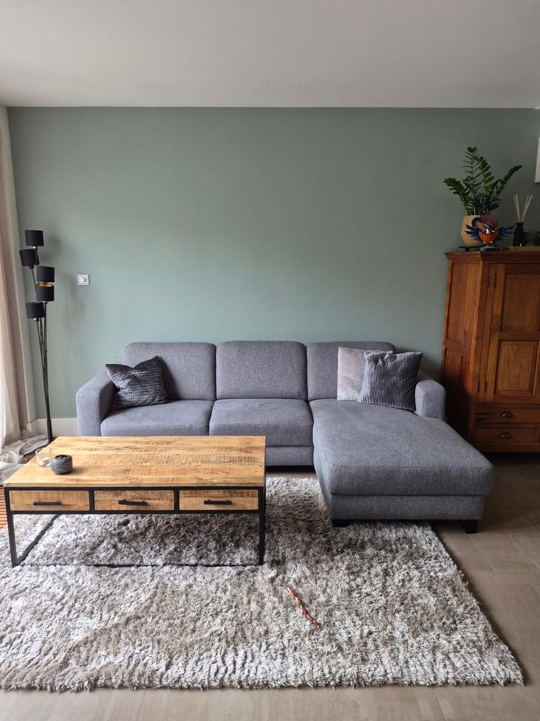 Grijze hoekbank 2.40 x 1.60 m met chaise lonque, Huis en Inrichting, Ophalen, Gebruikt, Hoekbank, 200 tot 250 cm