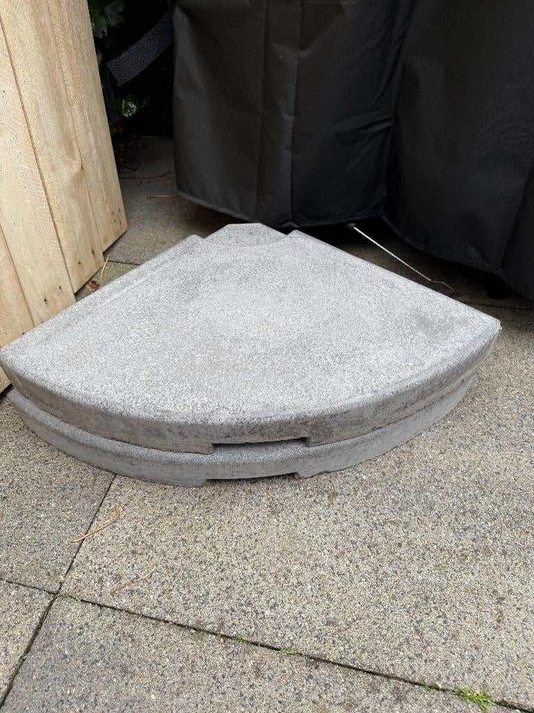 Parasolvoettegel 25kg - 2 stuks, Ophalen, Zo goed als nieuw, Minder dan 1 meter, Parasolvoet