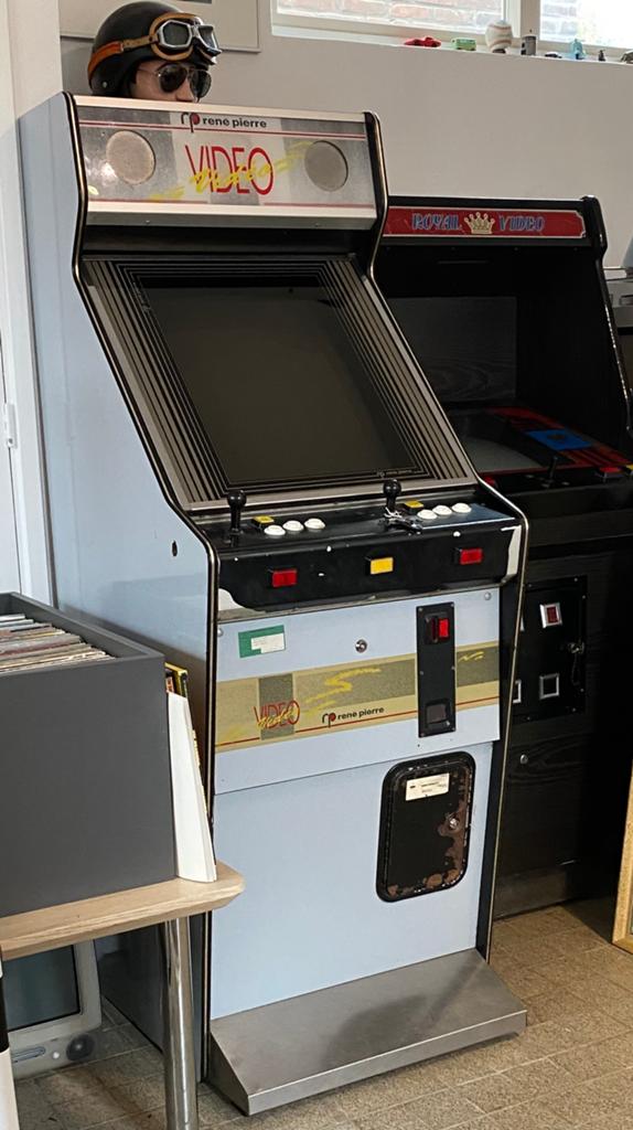 Old school Rene Pierre Arcade kast oa Pac Man , Donkey Kong, Verzamelen, Ophalen, Gebruikt, Frankrijk, Rene Pierre