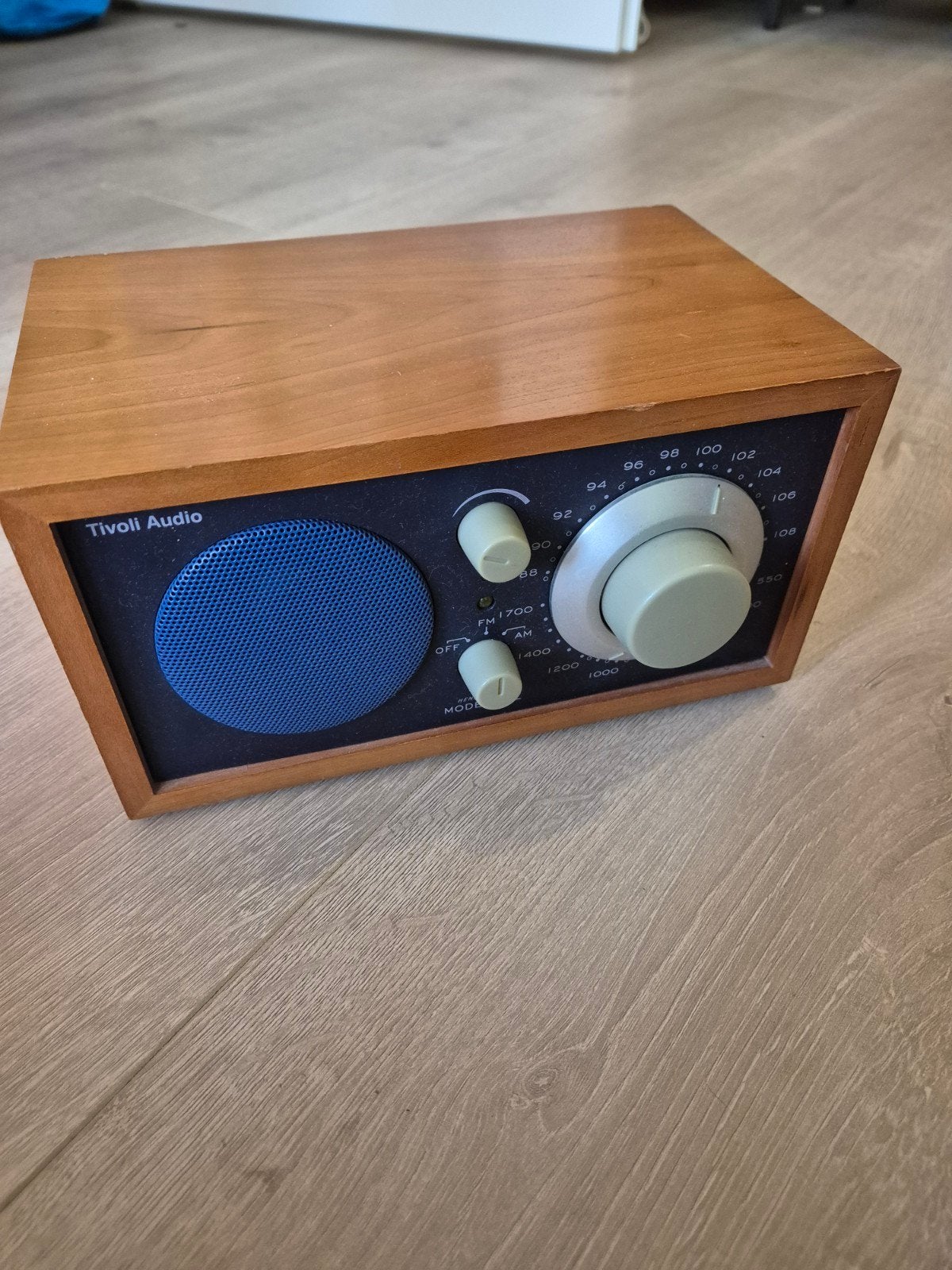 Tivoli Audio Model One tafelradio – hout / nlauw, Ophalen, Gebruikt, Radio