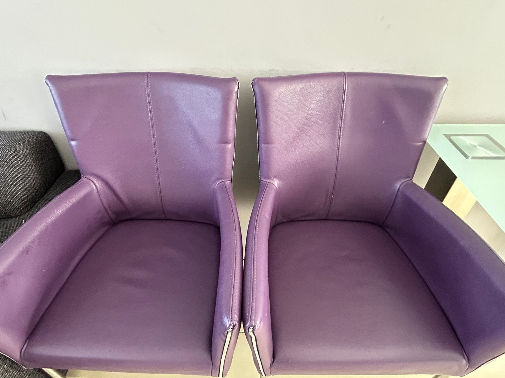 4 paars leren eetkamerstoelen op wieltjes, Huis en Inrichting, Stoelen, Ophalen, Gebruikt, Overige kleuren, Leer